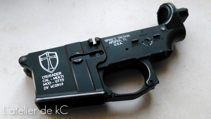 Gravures personnalisées! - Page 3 Airsoft-custom-crusader-lower